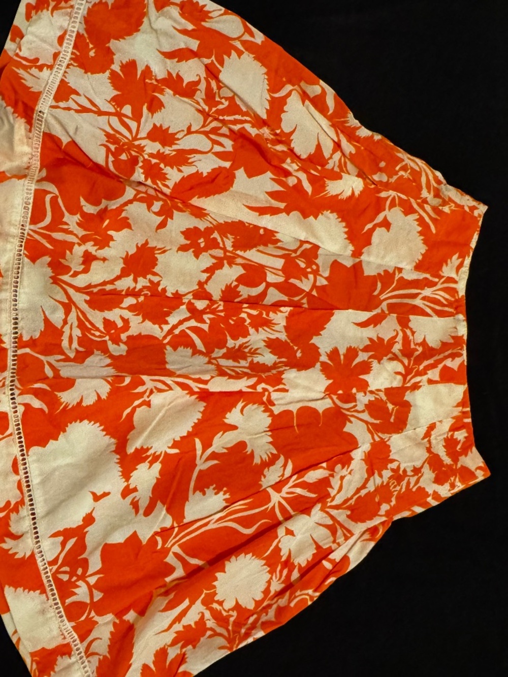 &trousers orange and white pleated skirt xs